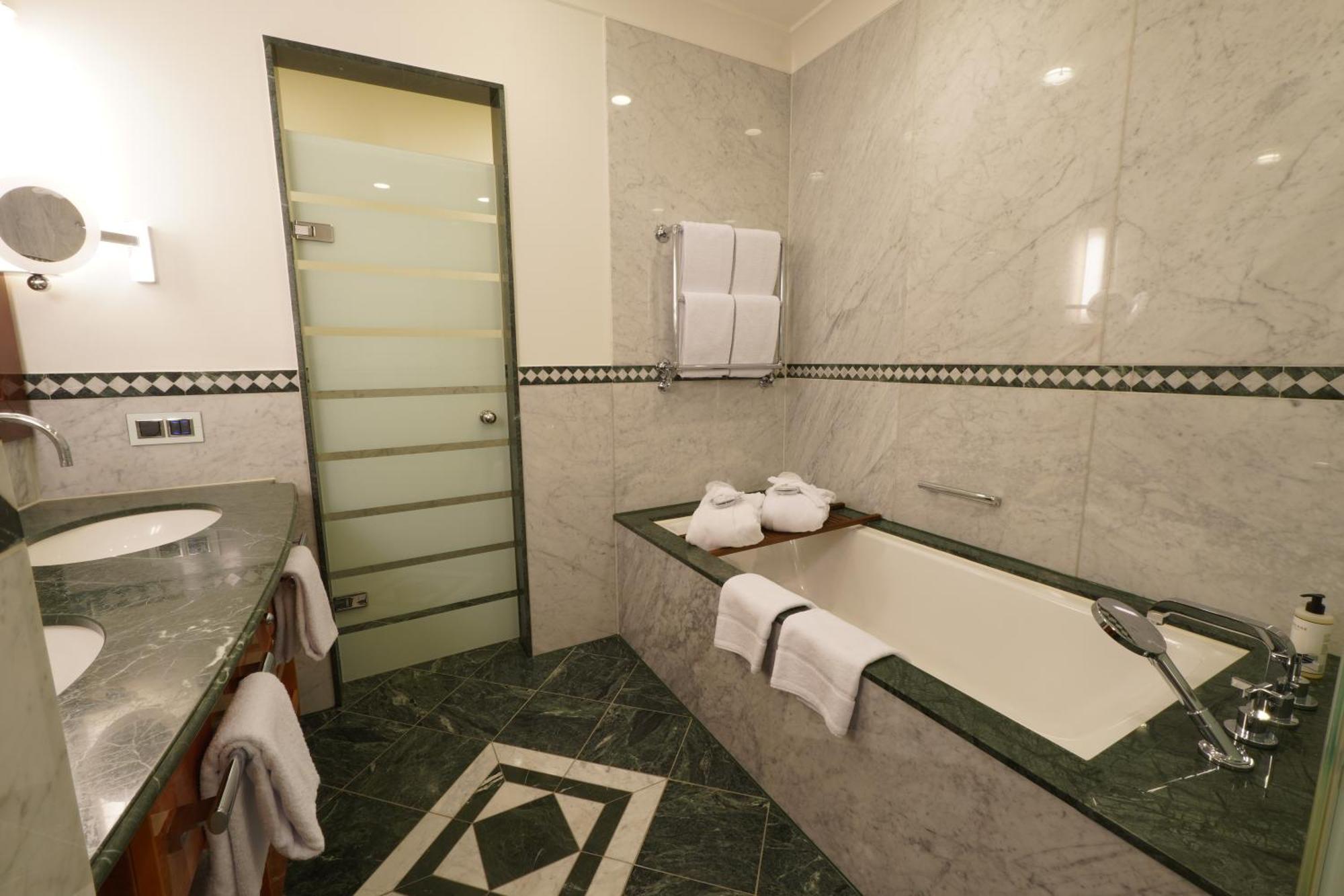 Lumiere Boutiquehotel Im Fuerstenhof ไลป์ซิก ภายนอก รูปภาพ
